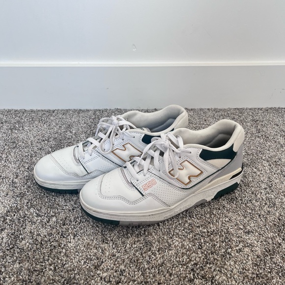 New Balance 550 - Picture 1 of 6